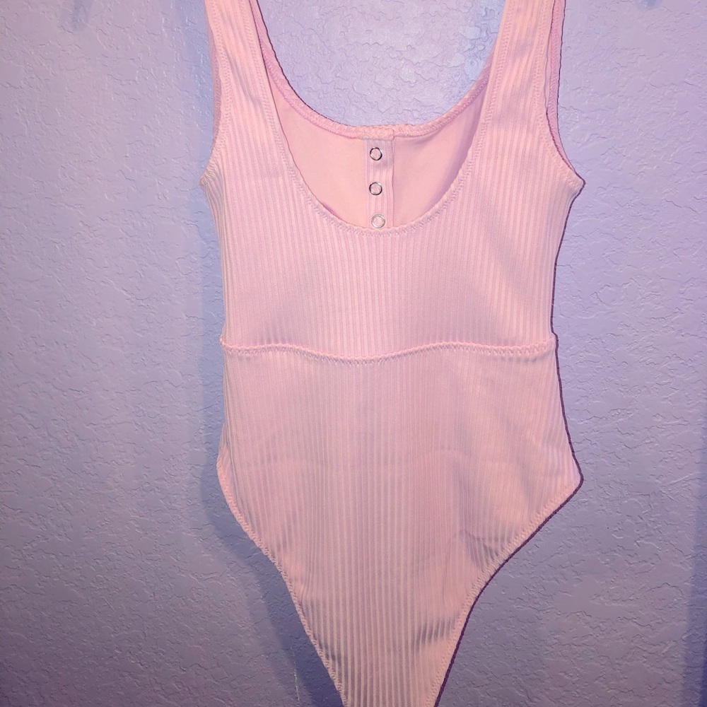I am selling this forever 21 swimsuit. - Picture 2 of 2